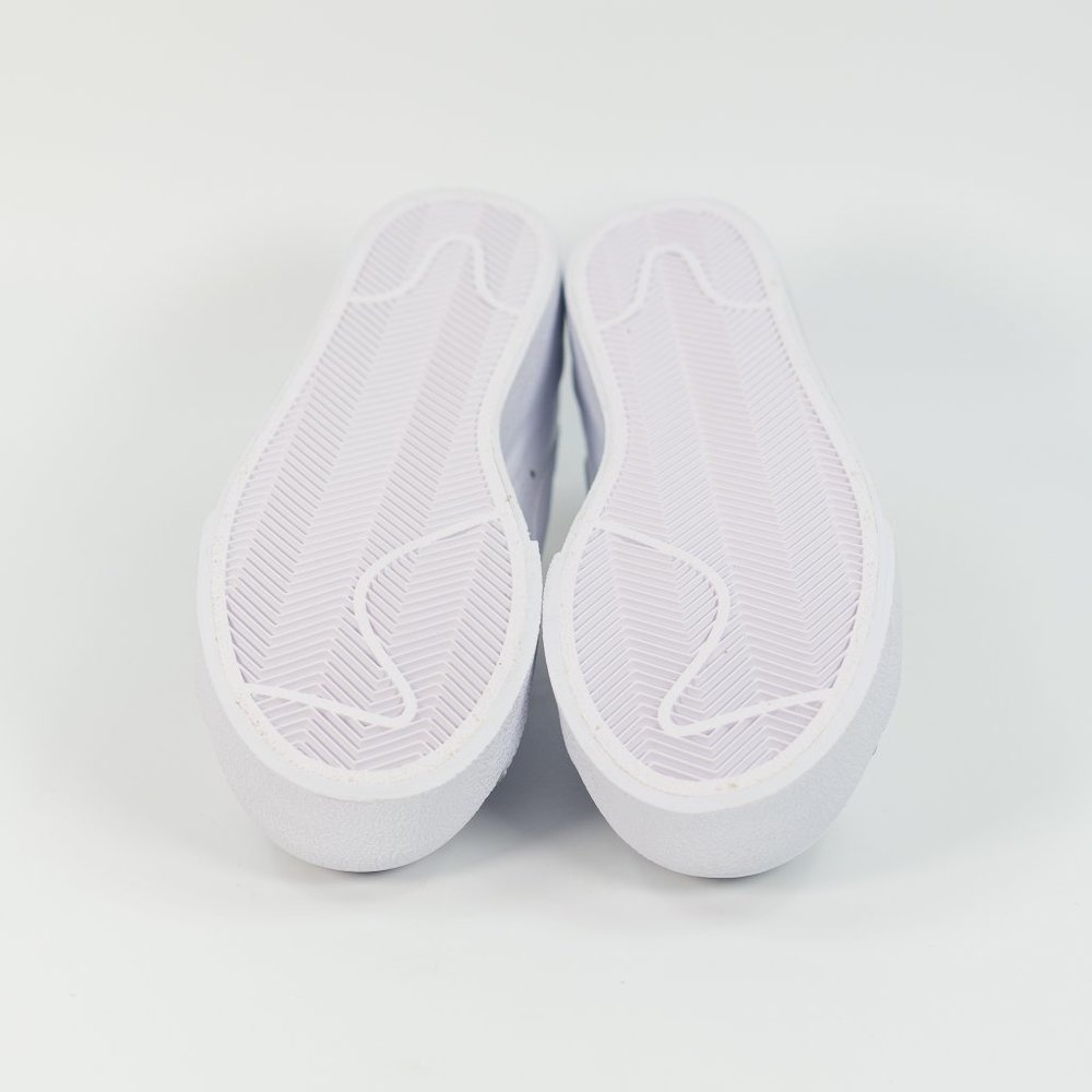 Nike Women's Blazer Low Platform 'Triple White' DJ0292-100 Leather 2021 6 - 12 - Picture 9 of 10
